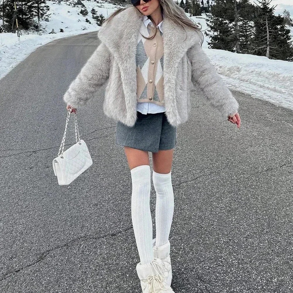 Grey Casual Women's Faux Fur Jacket - Picture 5 of 7